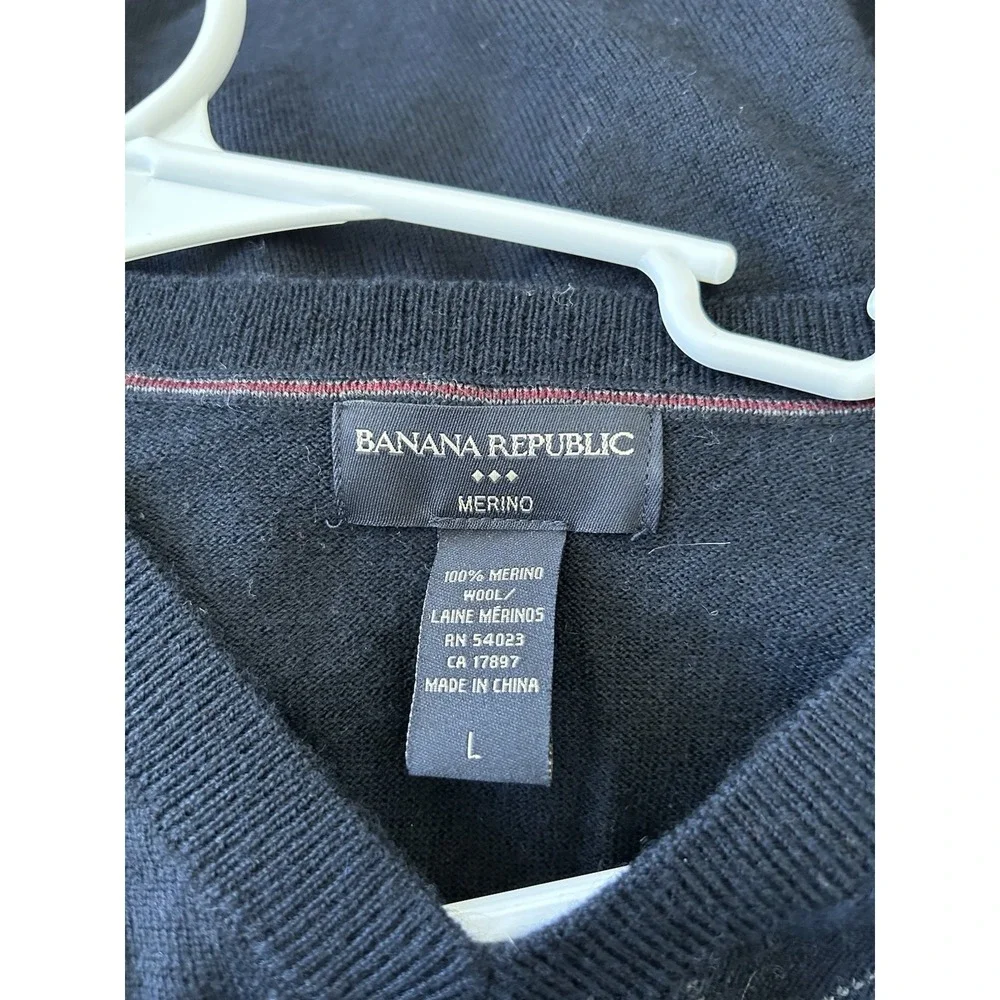 Banana Republic Mens L 100% Merino Wool Argyle V-Neck Sweater Navy Blue Classic